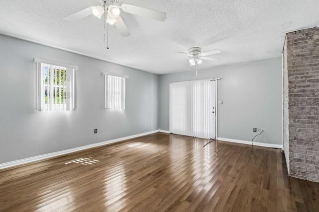 147 Enchanted Drive, Somerset, KY 42503
