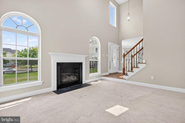 323 KESWICK DR, Swedesboro, NJ 08085