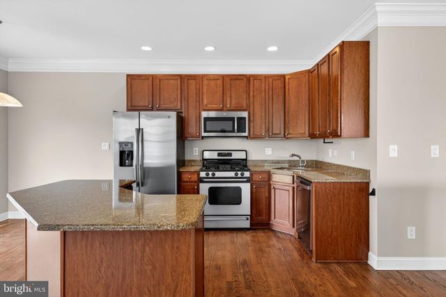 323 KESWICK DR, Swedesboro, NJ 08085