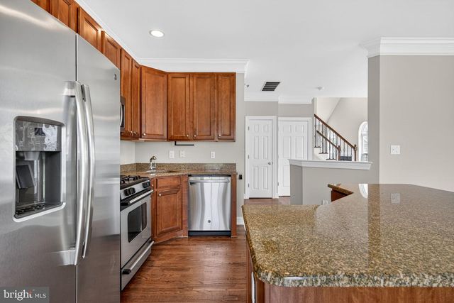 323 KESWICK DR, Swedesboro, NJ 08085