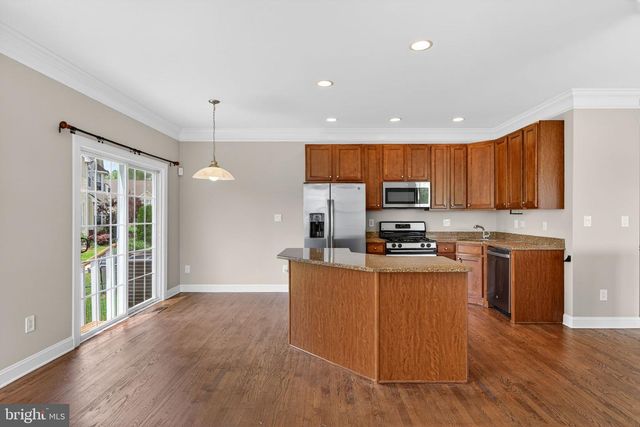 323 KESWICK DR, Swedesboro, NJ 08085