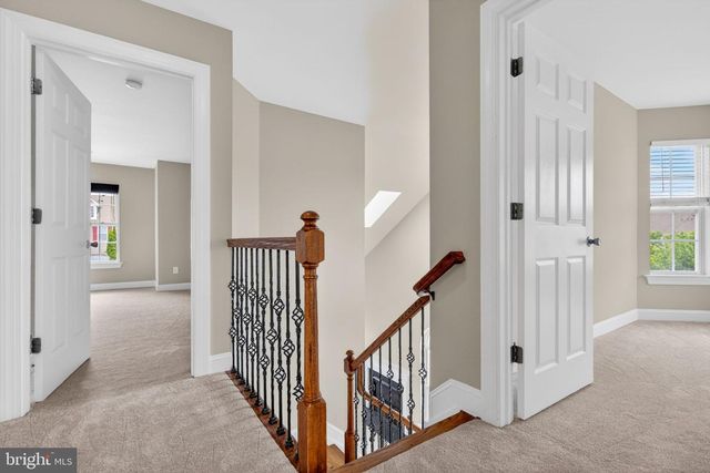 323 KESWICK DR, Swedesboro, NJ 08085