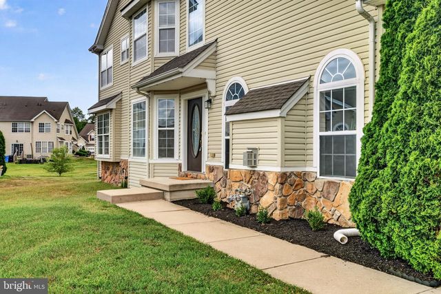 323 KESWICK DR, Swedesboro, NJ 08085