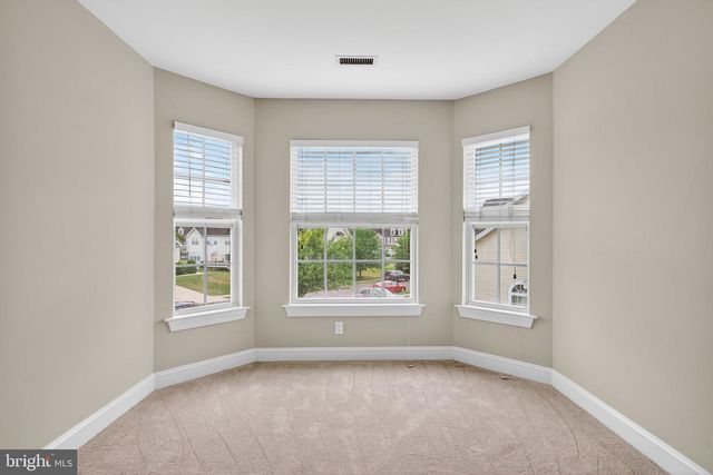 323 KESWICK DR, Swedesboro, NJ 08085