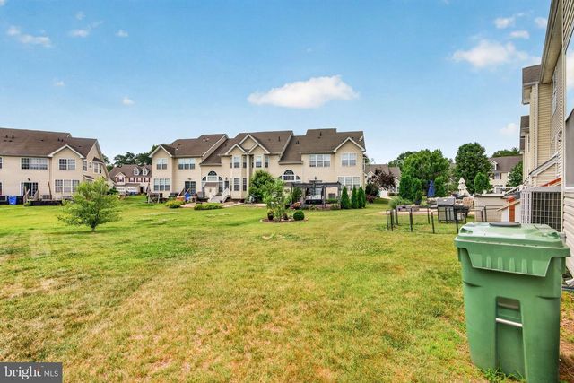 323 KESWICK DR, Swedesboro, NJ 08085