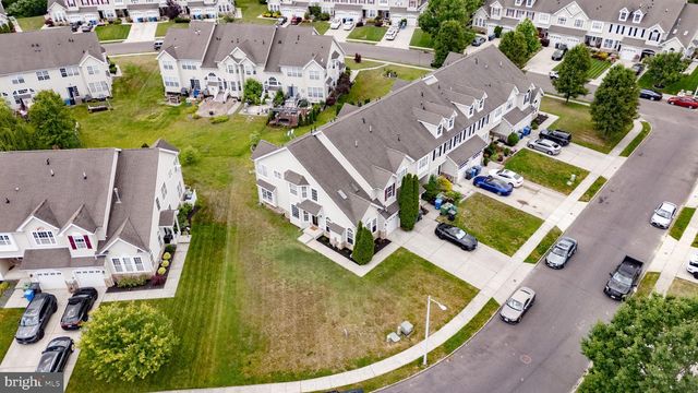 323 KESWICK DR, Swedesboro, NJ 08085