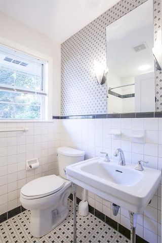 1655 Ridgewood NE Drive, Atlanta, GA 30307