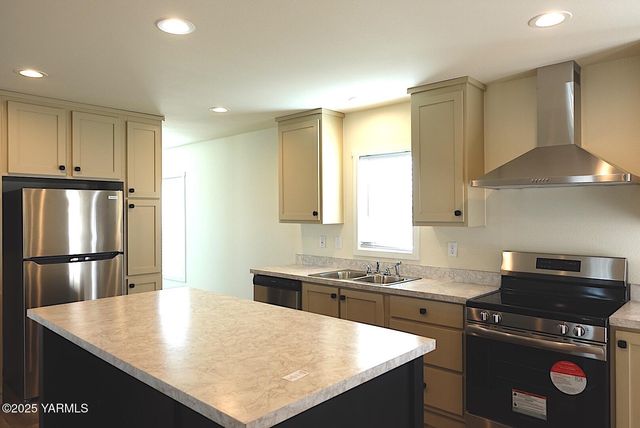 1011 N 34th Ave Trlr 59, Yakima, WA 98902