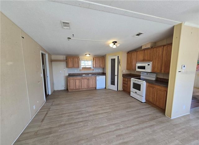 120 SHELBY STREET, Sebring, FL 33876