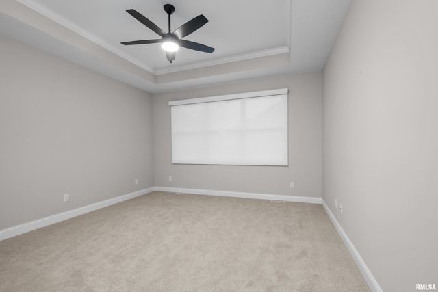 5188 S RICHMOND Circle, Bettendorf, IA 52722