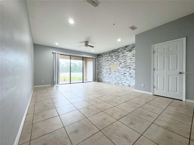 726 ARTISAN STREET 24, Orlando, FL 32824