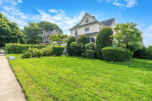 107 Whaley Street, Freeport, NY 11520