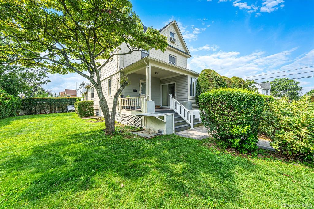 107 Whaley Street, Freeport, NY 11520 — photo 2
