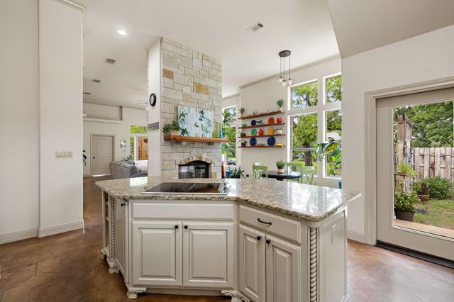 5319 Bull RUN, Austin, TX 78727