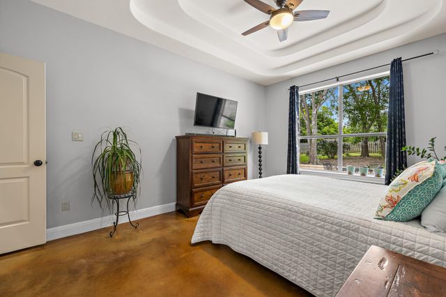 5319 Bull RUN, Austin, TX 78727