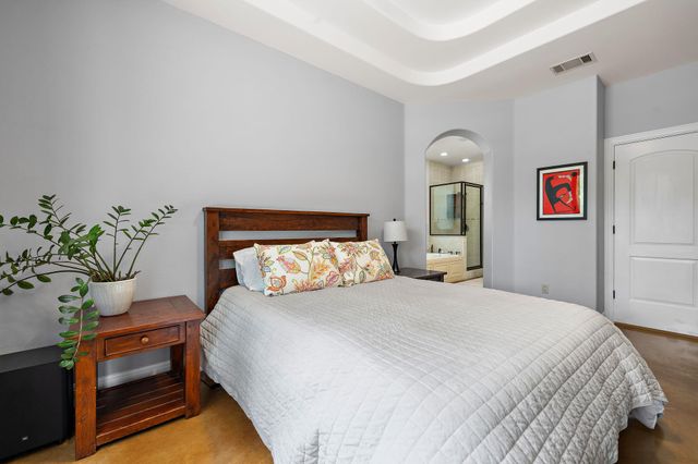 5319 Bull RUN, Austin, TX 78727