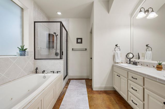 5319 Bull RUN, Austin, TX 78727