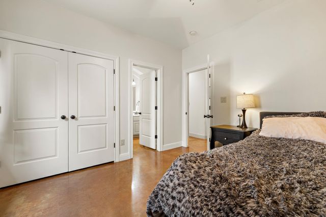 5319 Bull RUN, Austin, TX 78727