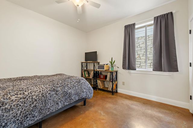 5319 Bull RUN, Austin, TX 78727