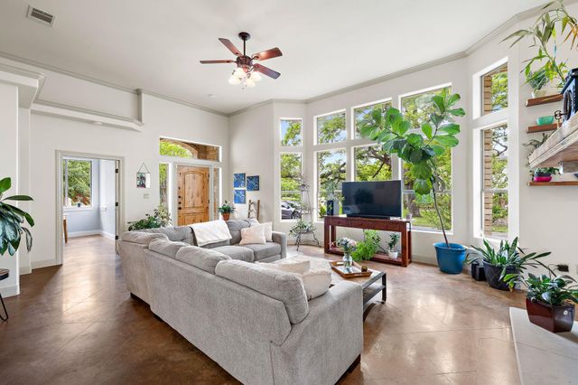 5319 Bull RUN, Austin, TX 78727