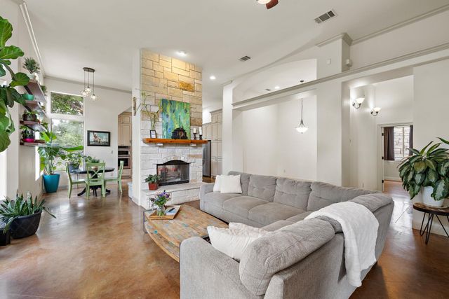 5319 Bull RUN, Austin, TX 78727