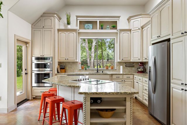 5319 Bull RUN, Austin, TX 78727