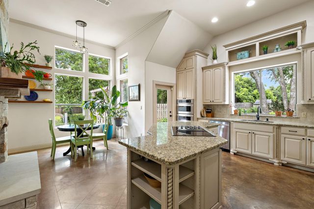 5319 Bull RUN, Austin, TX 78727