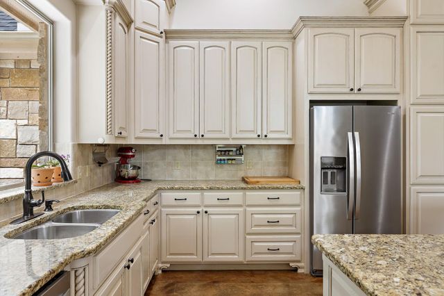 5319 Bull RUN, Austin, TX 78727