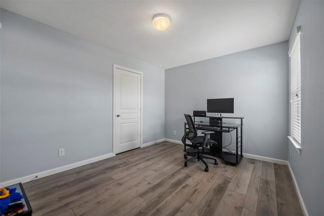 1102 Pecos Pass Drive, Richmond, TX 77406