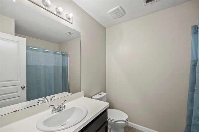 1102 Pecos Pass Drive, Richmond, TX 77406