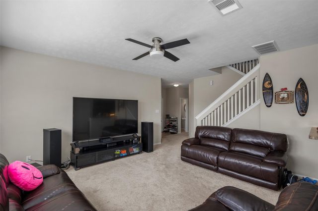 1102 Pecos Pass Drive, Richmond, TX 77406