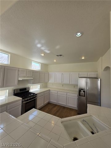 5720 Emerald View Street, Las Vegas, NV 89130