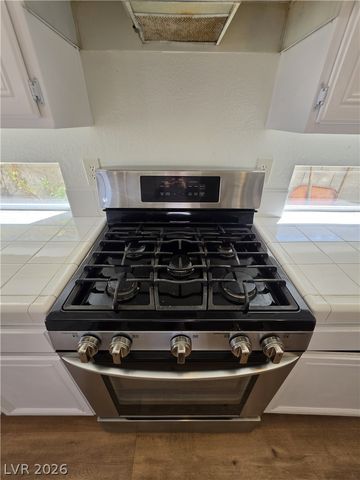 5720 Emerald View Street, Las Vegas, NV 89130