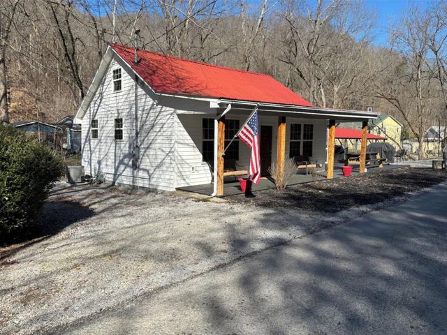 138 Cooper Ln, Smithville, TN 37166