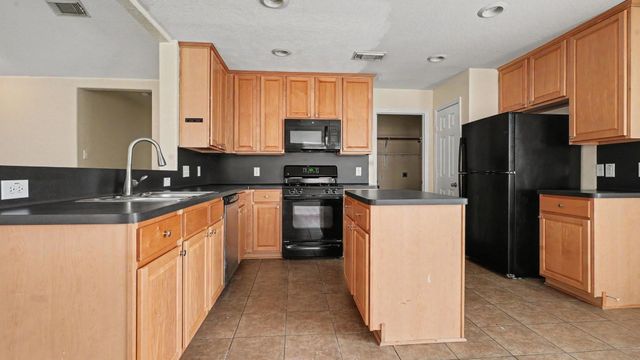 3034 Ripple Bend Court, Pearland, TX 77581