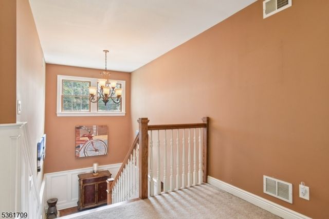 3 Ridge Ln, Independence Twp., NJ 07840