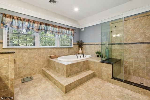 3 Ridge Ln, Independence Twp., NJ 07840