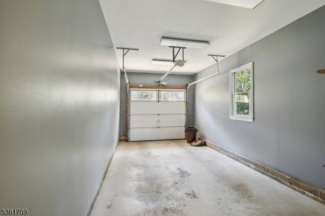 3 Ridge Ln, Independence Twp., NJ 07840