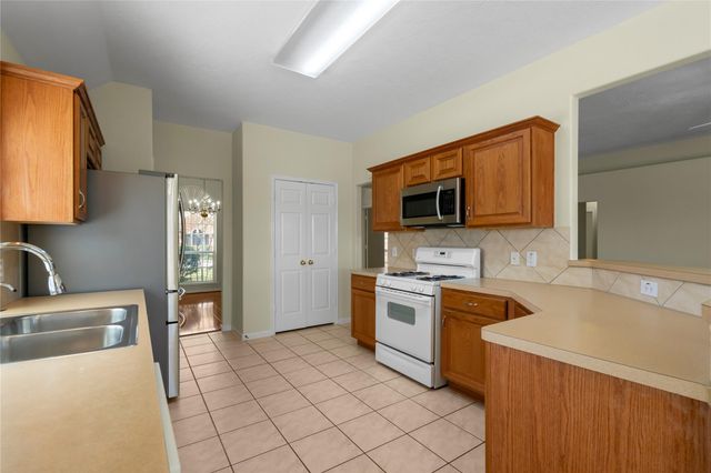 5407 Summer Oak Drive, Pasadena, TX 77505