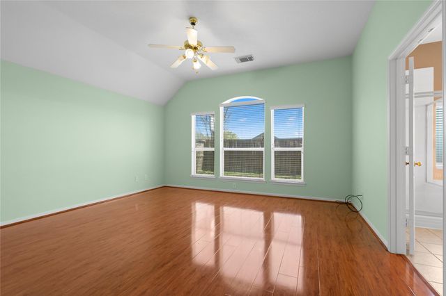 5407 Summer Oak Drive, Pasadena, TX 77505
