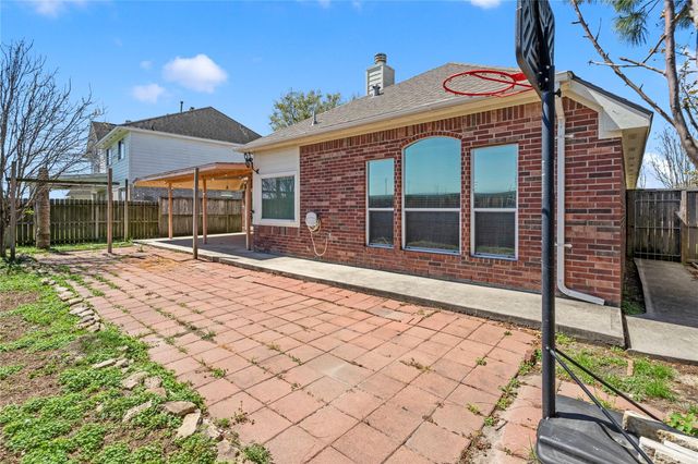 5407 Summer Oak Drive, Pasadena, TX 77505
