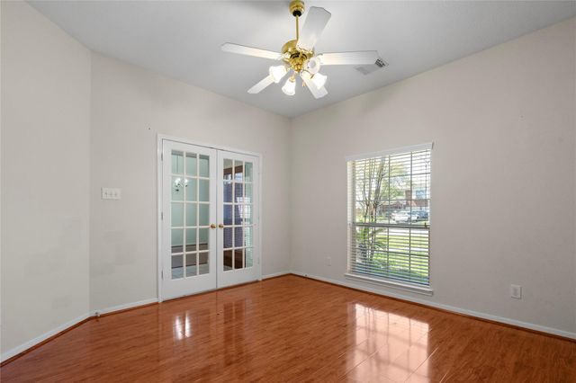5407 Summer Oak Drive, Pasadena, TX 77505