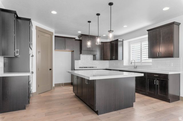 2724 E MOUNT JORDAN RD, Sandy, UT 84092