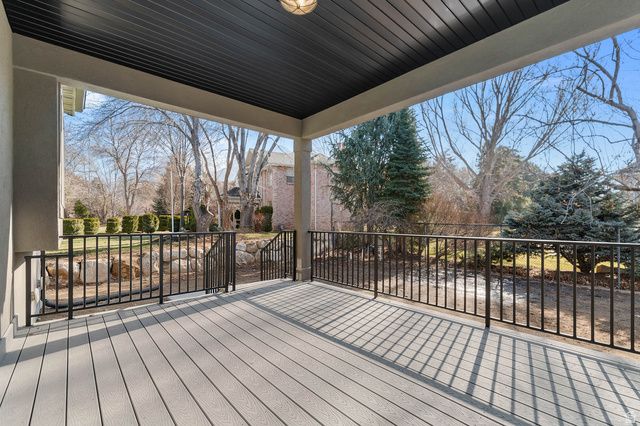 2724 E MOUNT JORDAN RD, Sandy, UT 84092