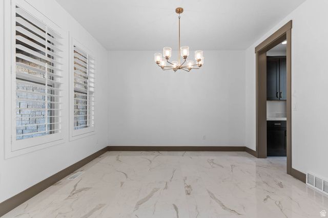 2724 E MOUNT JORDAN RD, Sandy, UT 84092