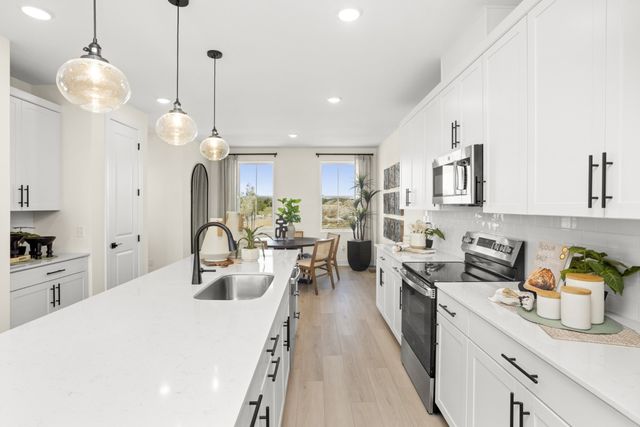 146 Barton Village Boulevard, Lebanon, TN 37090