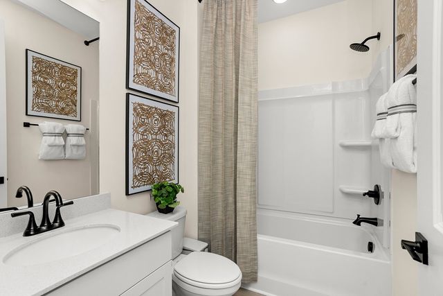 146 Barton Village Boulevard, Lebanon, TN 37090