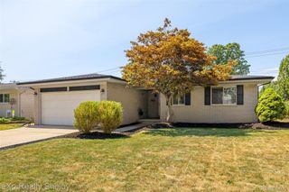 35465 Mustang Drive, Sterling Heights, MI 48312