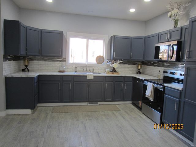 1107 W 4th Street, Marion, IN 46952