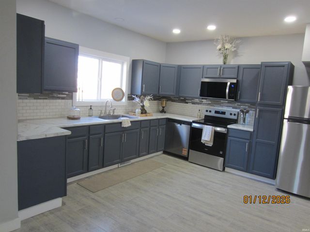 1107 W 4th Street, Marion, IN 46952